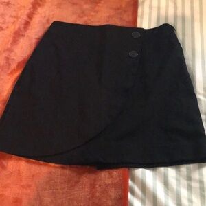Black skirt